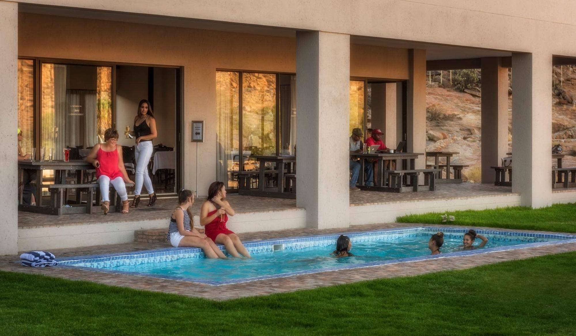 Springbok Inn Ngoại thất bức ảnh